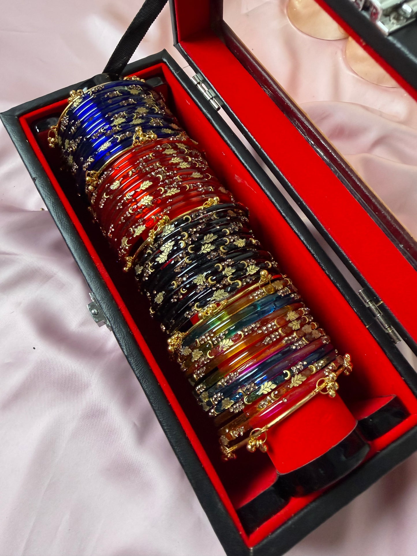 Premium Kashmiri Bangles Gift Box – 48 Pcs Bangles + 4 Pcs Ghungroo