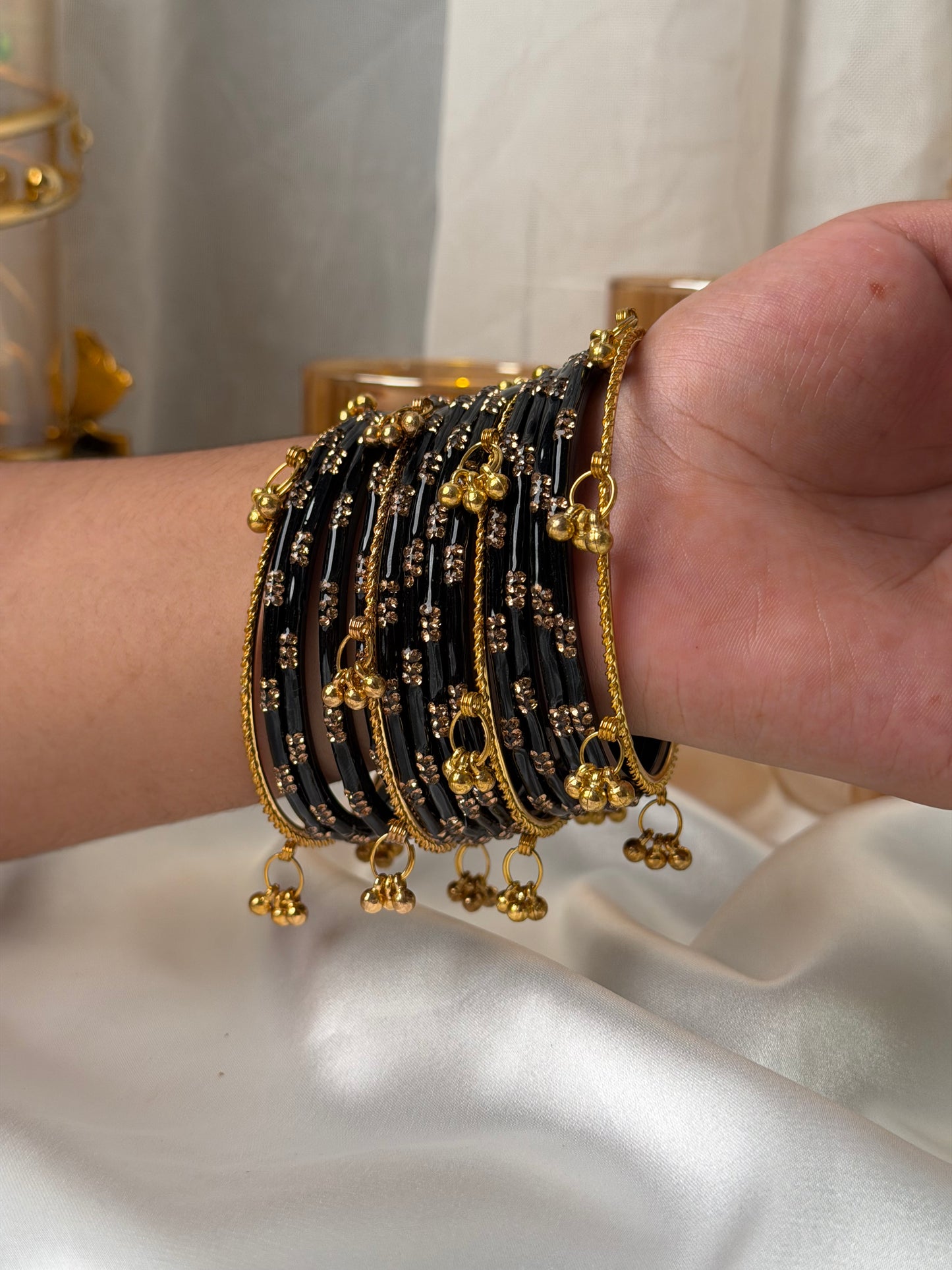 Festival Glow Black Ghungroo Bangles – 24 Pcs Bangles + 8 Pcs Ghungroo