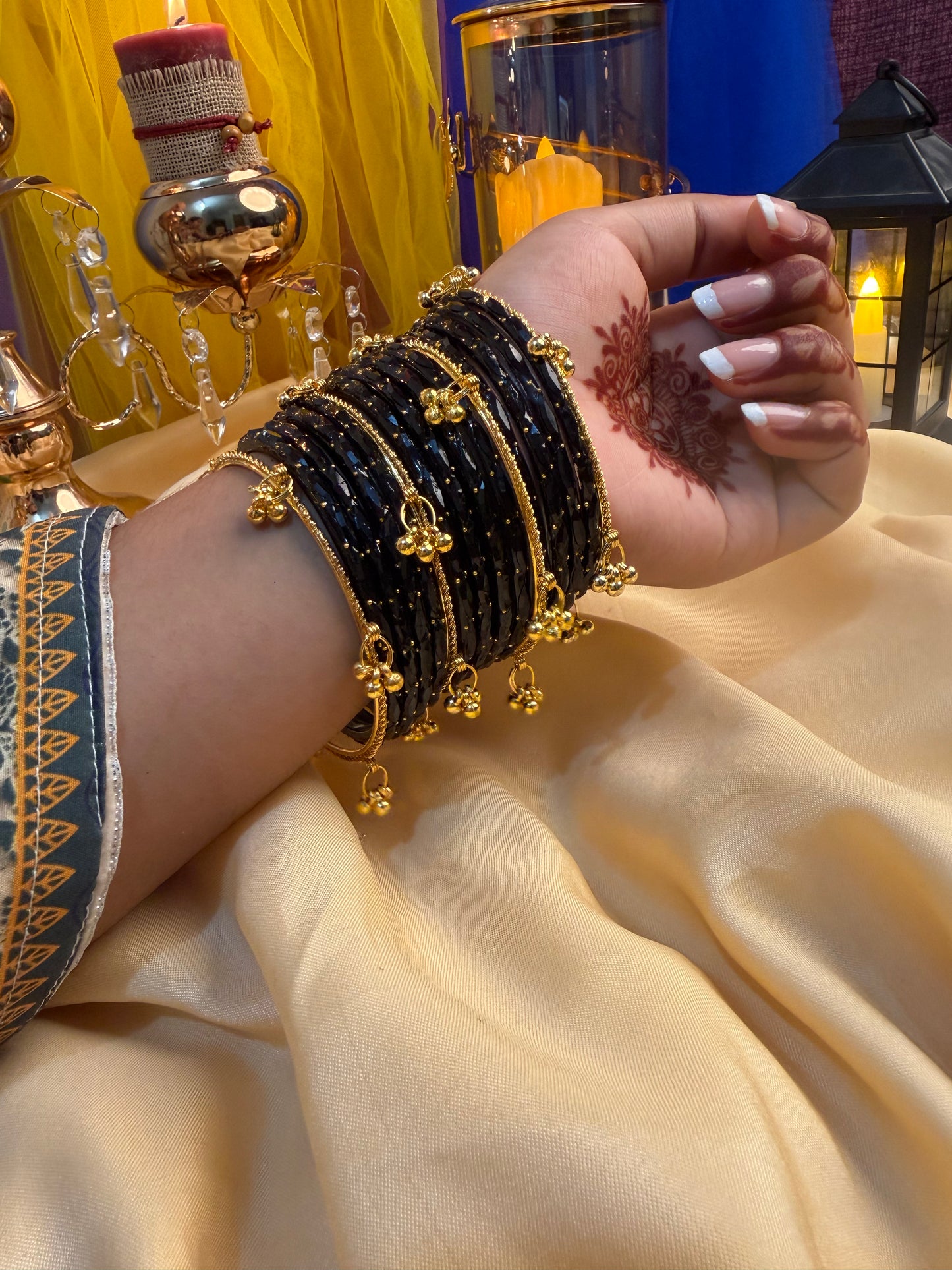 Kashmiri Raindrop black with Ghunghroo bangles set.