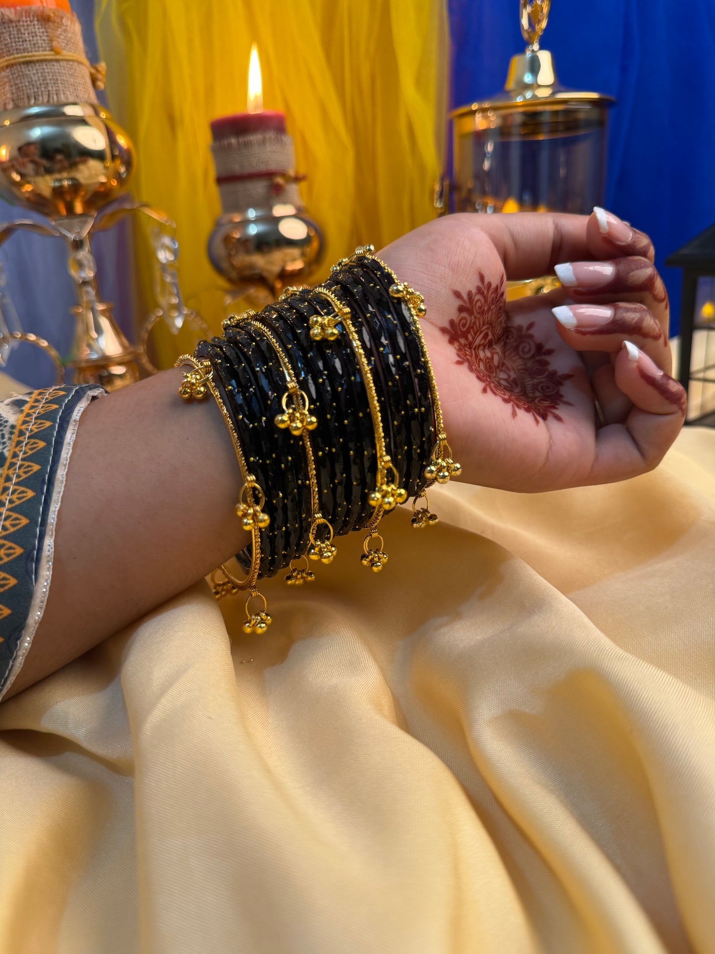 Kashmiri Raindrop black with Ghunghroo bangles set.
