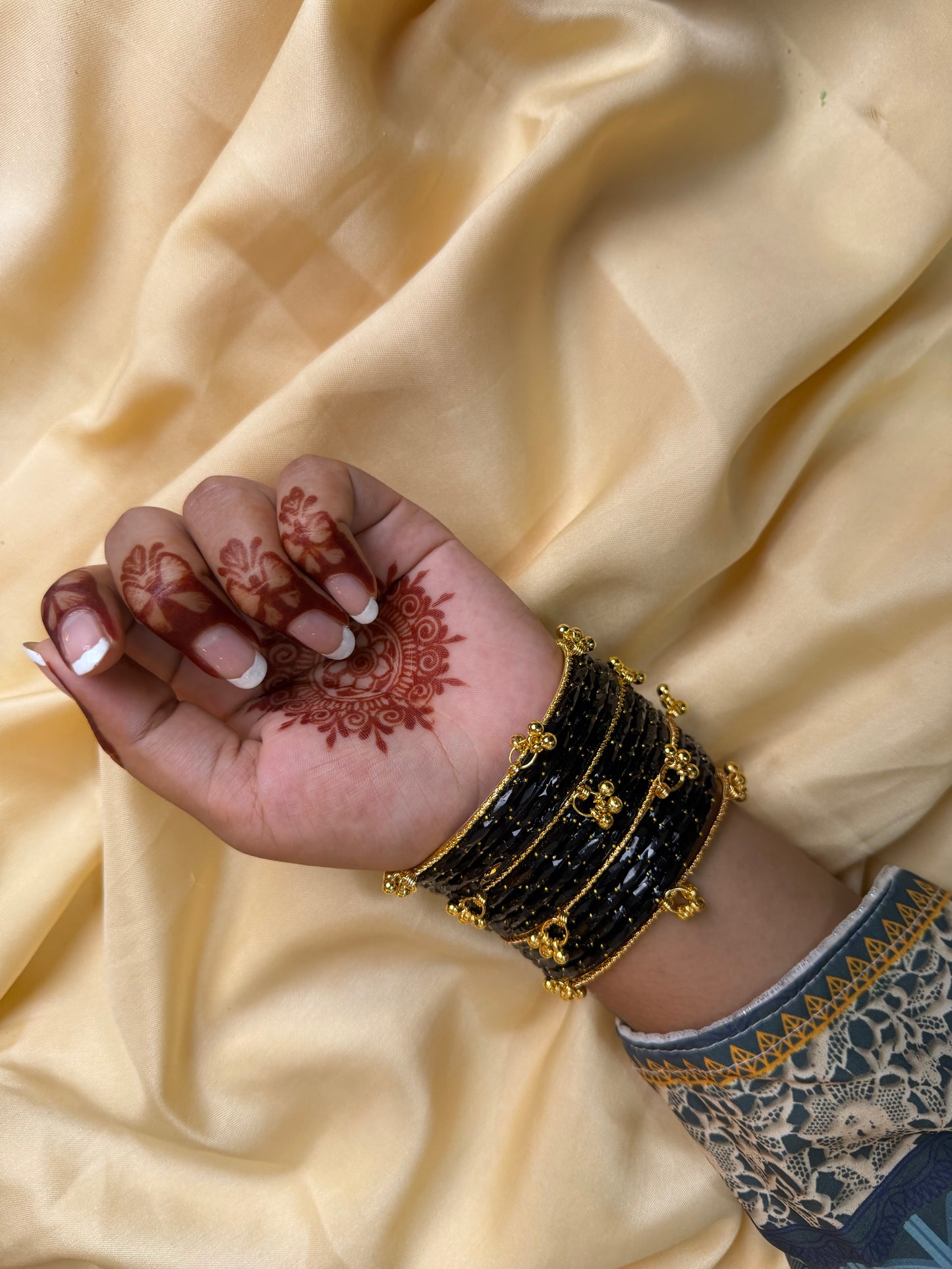 Kashmiri Raindrop black with Ghunghroo bangles set.