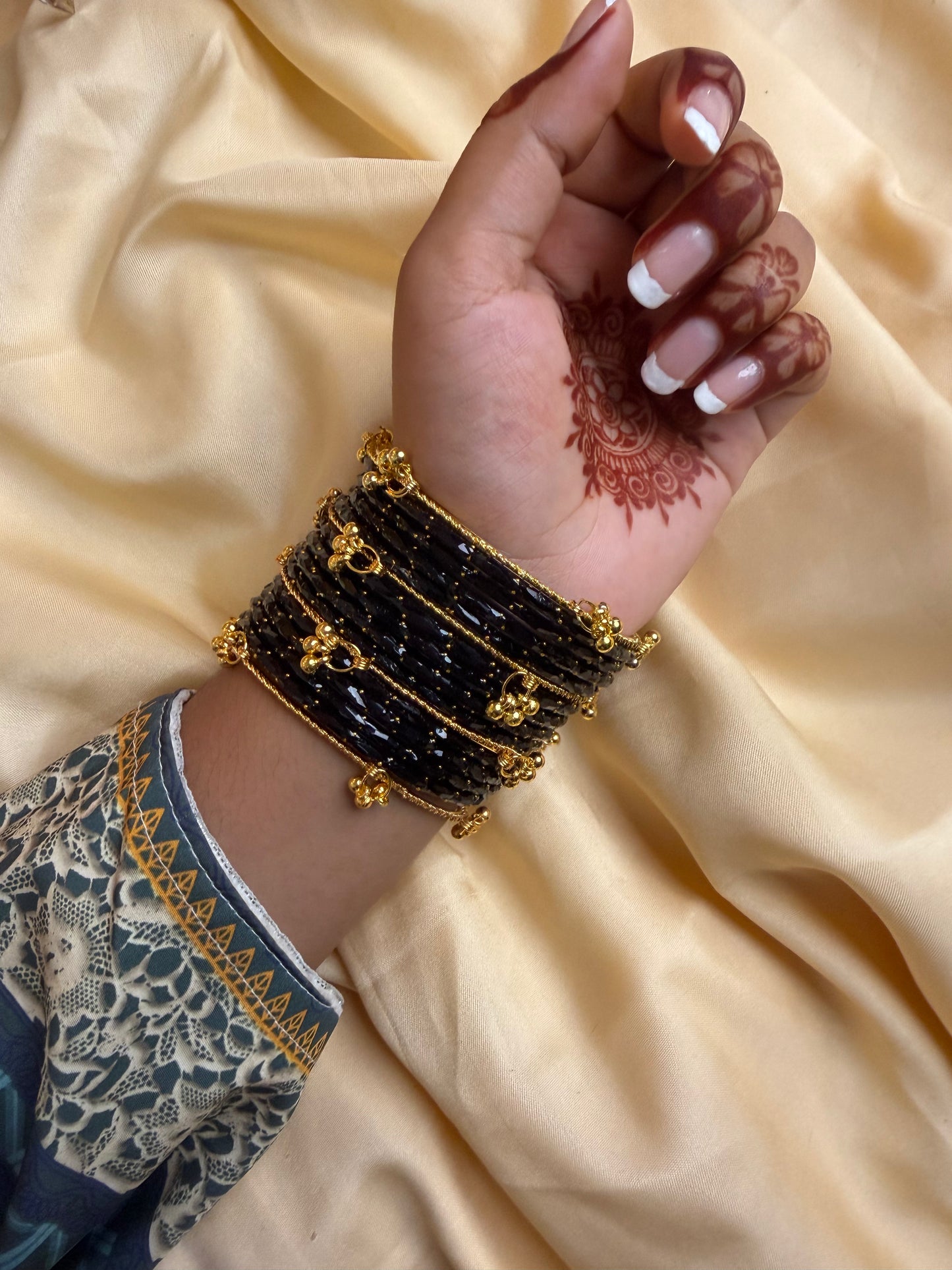 Kashmiri Raindrop black with Ghunghroo bangles set.