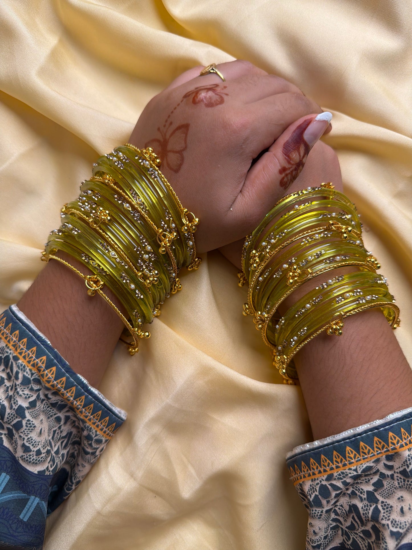 Kashmiri  Jhumka Olive Green  Bangles Set