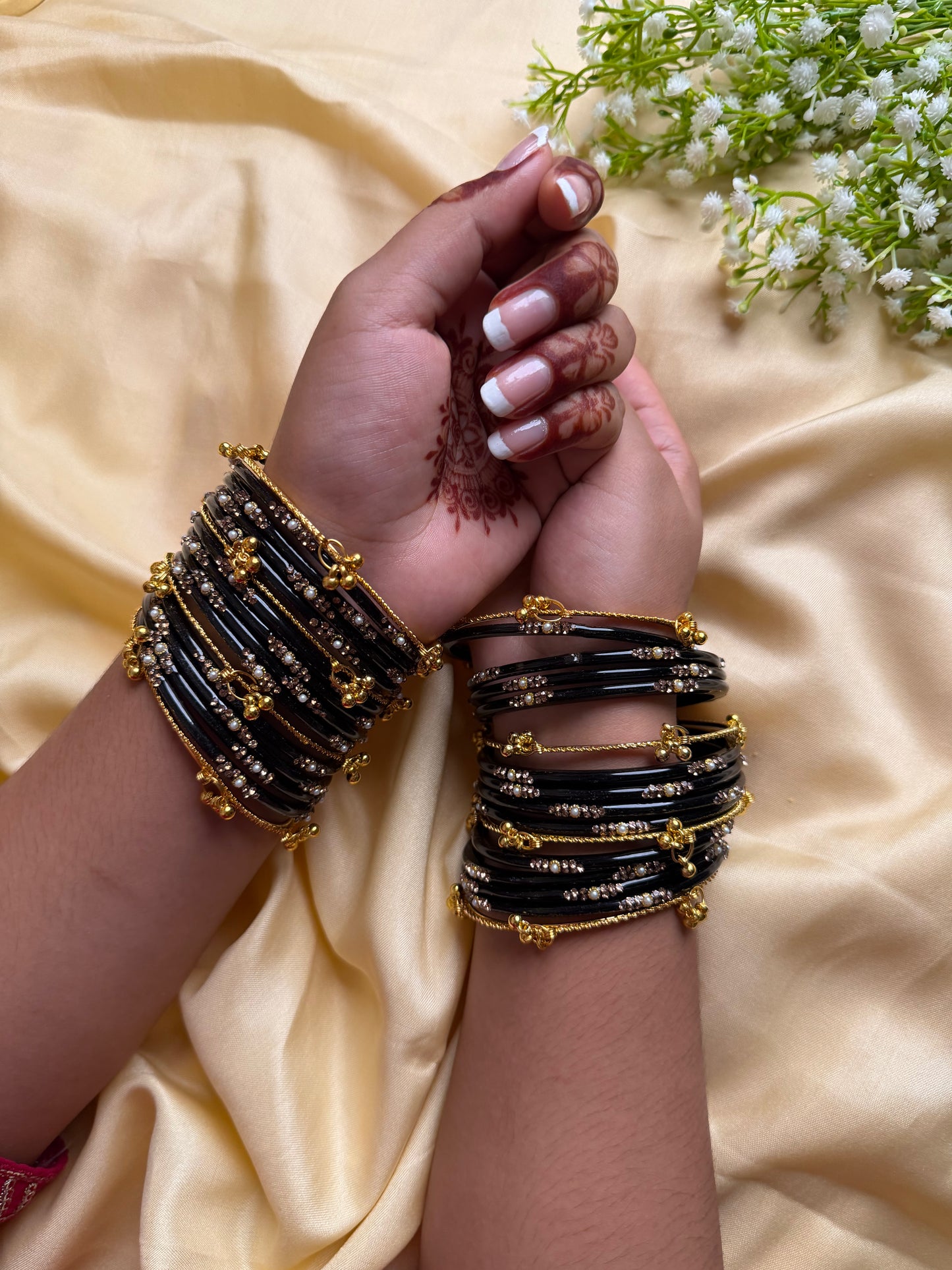 Kashmiri Jhumka Black Bangles Set