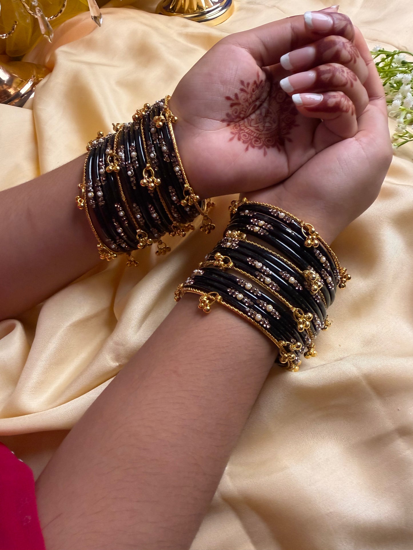Kashmiri Jhumka Black Bangles Set