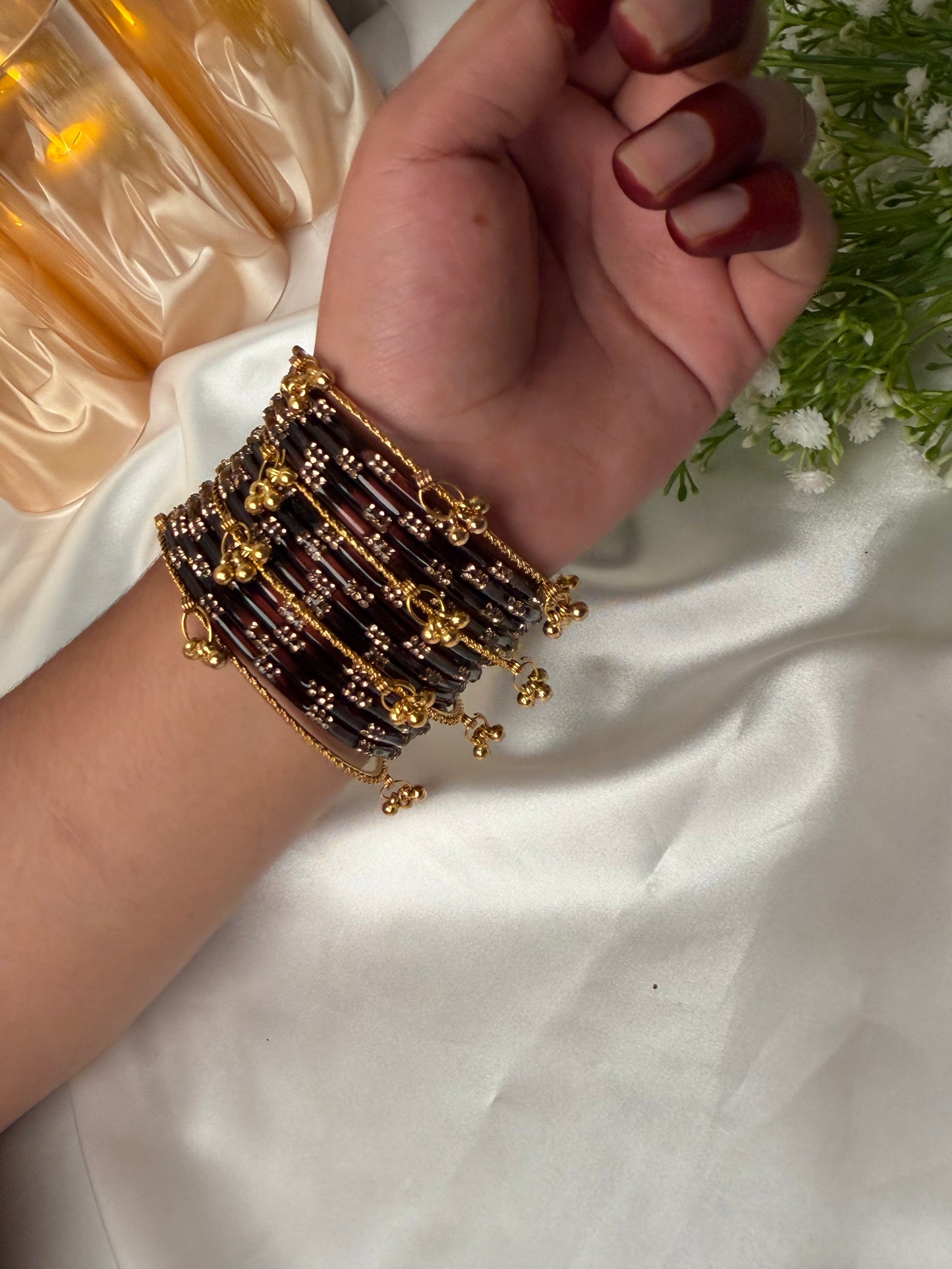Festival Glow Wine Ghungroo Bangles – 24 Pcs Bangles + 8 Pcs Ghungroo