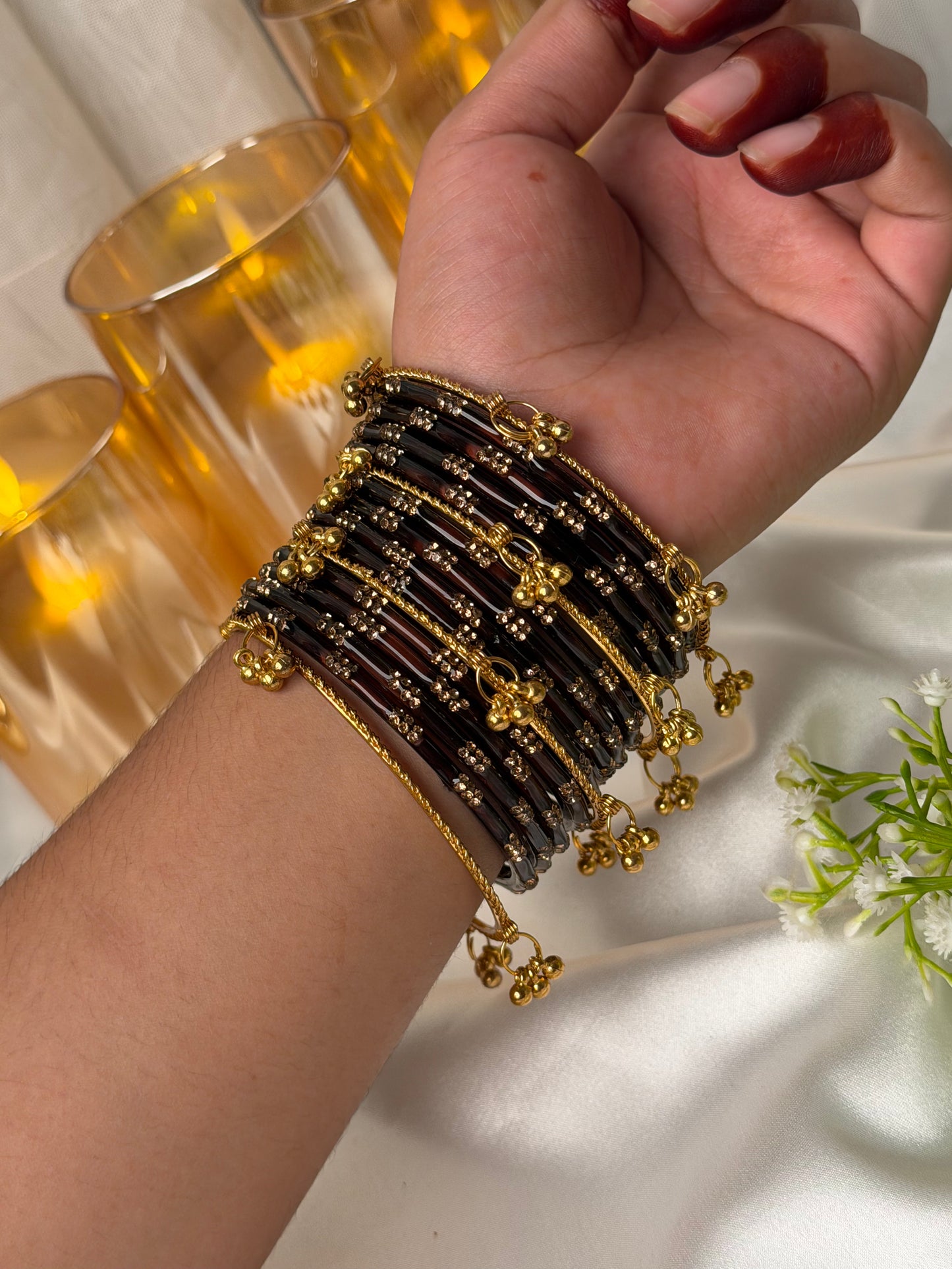 Festival Glow Wine Ghungroo Bangles – 24 Pcs Bangles + 8 Pcs Ghungroo