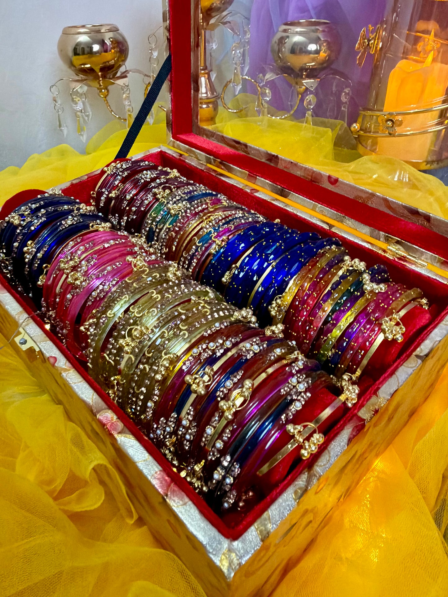 Premium 2-Row Kashmiri Churi Gift Box – 8 Sets (96 Pcs) Kashmiri Bangles + 32 Pcs Ghungroo | Luxury Glass Bangles Box